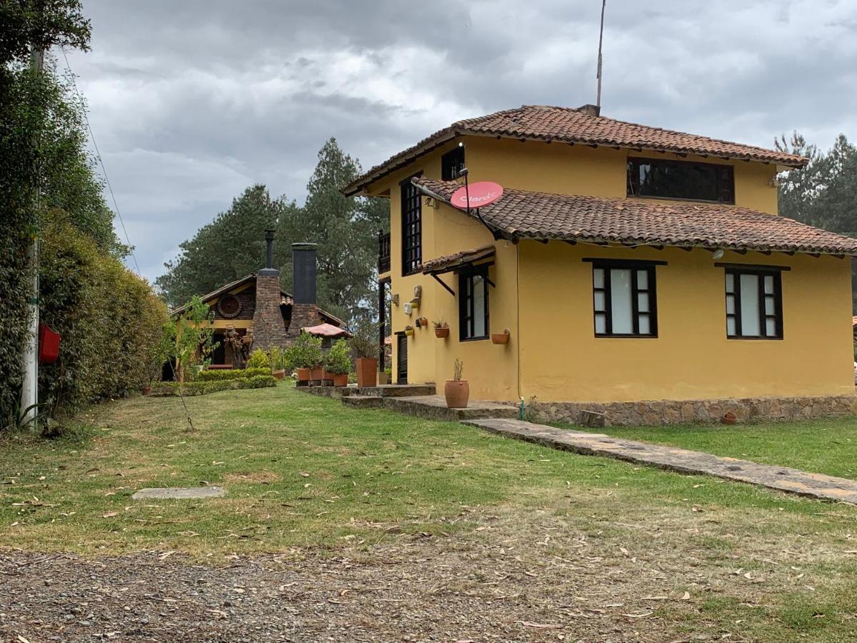 Casa Campestre Santana Holiday home *